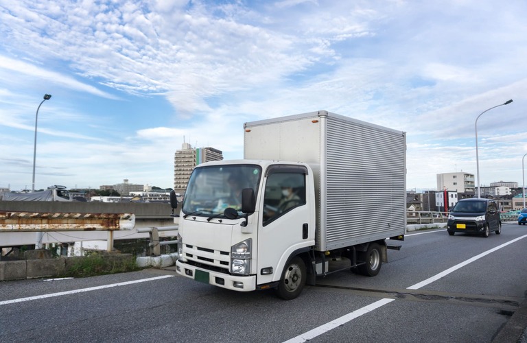 ルートの配送 | 戸田市の2tドライバーの求人なら有限会社ポルテ