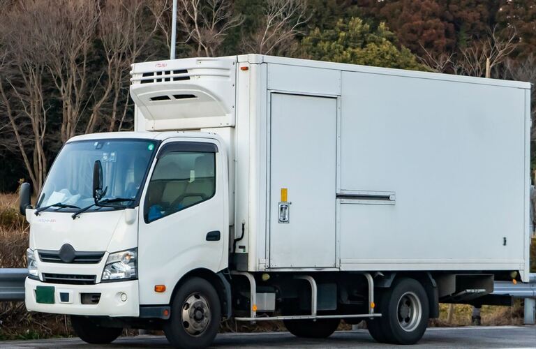 未経験者も安心のサポート体制で一人前のトラック運転手に！｜戸田市の運送業の求人なら有限会社ポルテ